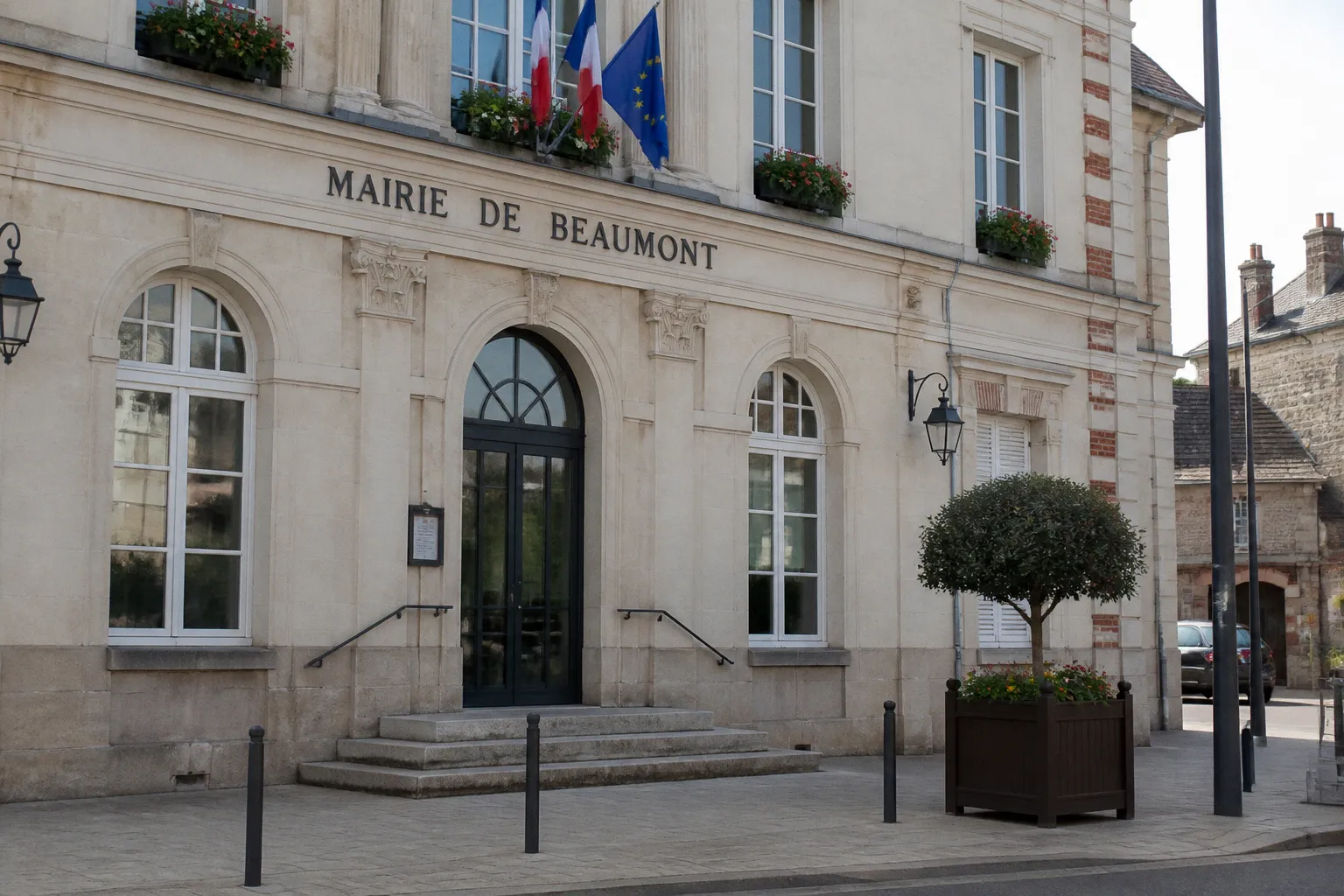 Beaumont : le bras de fer municipal contre l'implantation d'un fast-food
