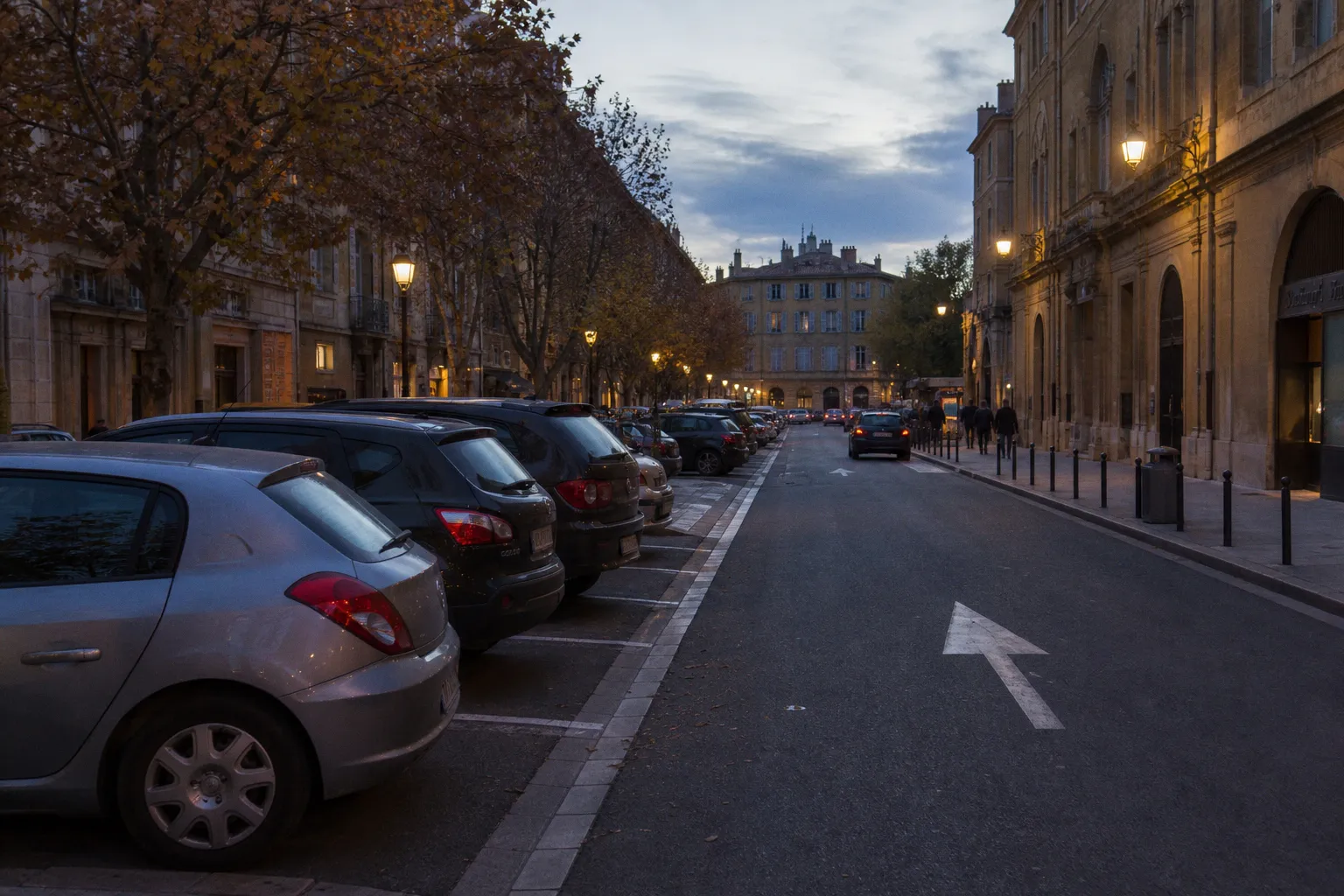 Location de voiture à Aix-en-Provence : guide pratique