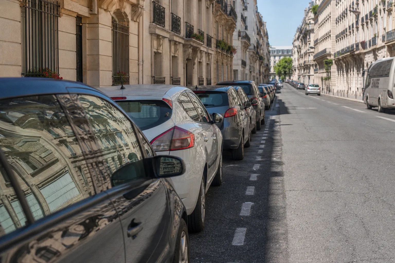 Location de voiture à Paris : guide pratique et adresses
