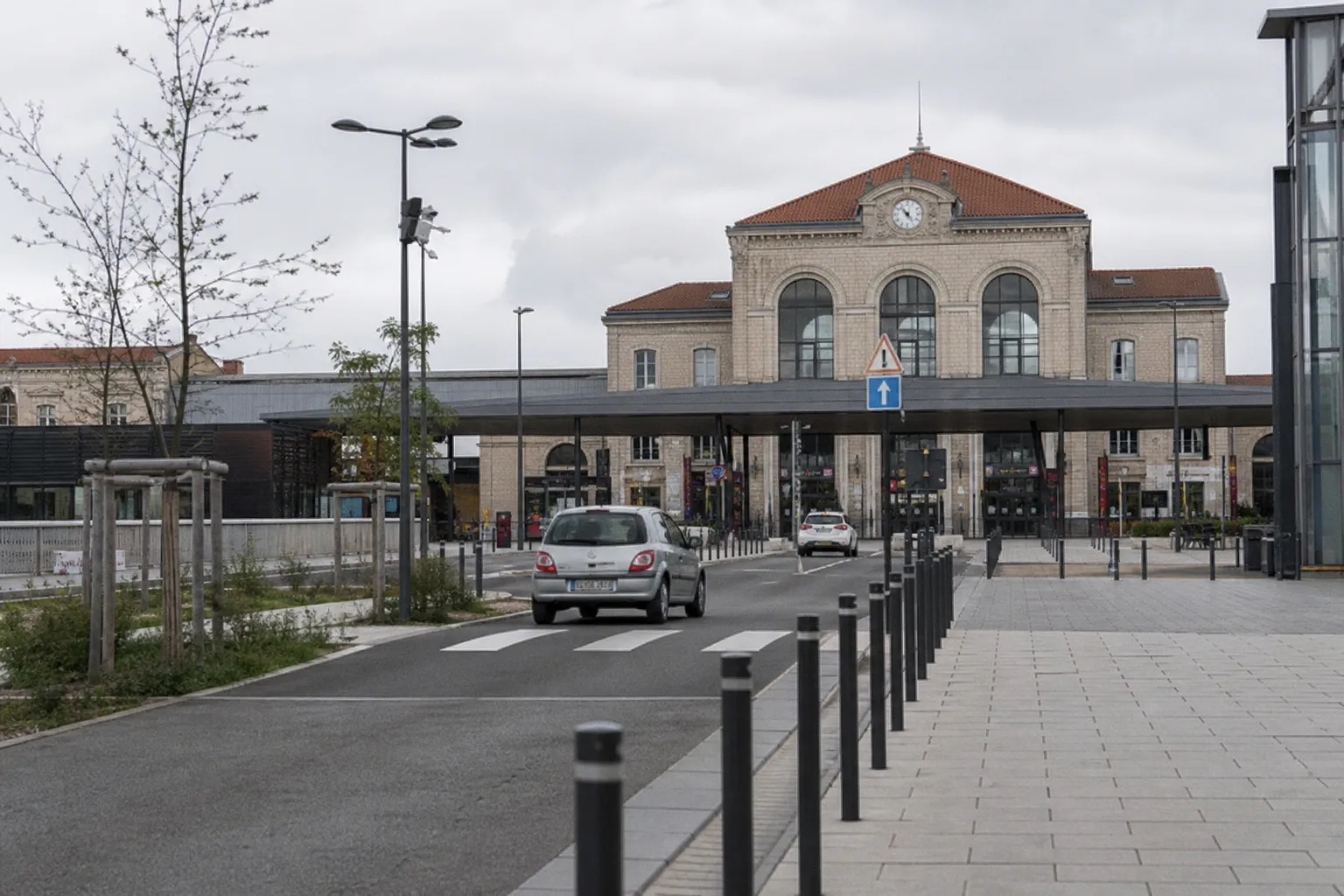 Location de voiture à Saint-Étienne : guide pratique en 2026