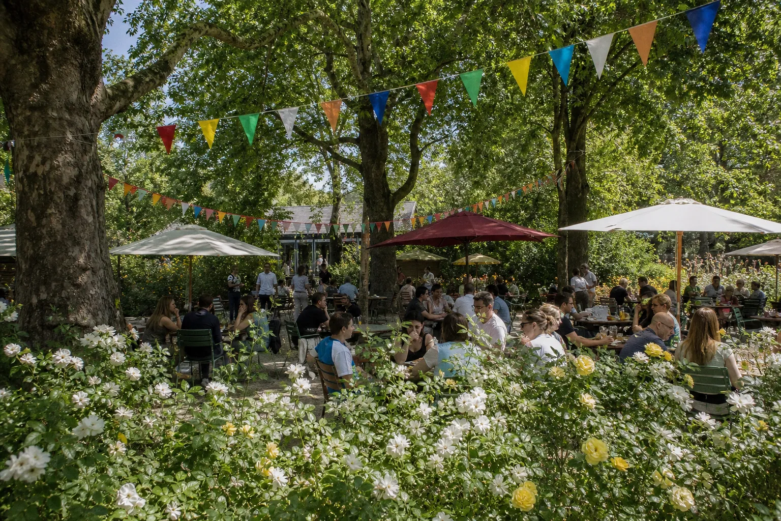 Où profiter des terrasses abordables à Paris et en Ile-de-France sans se ruiner ?