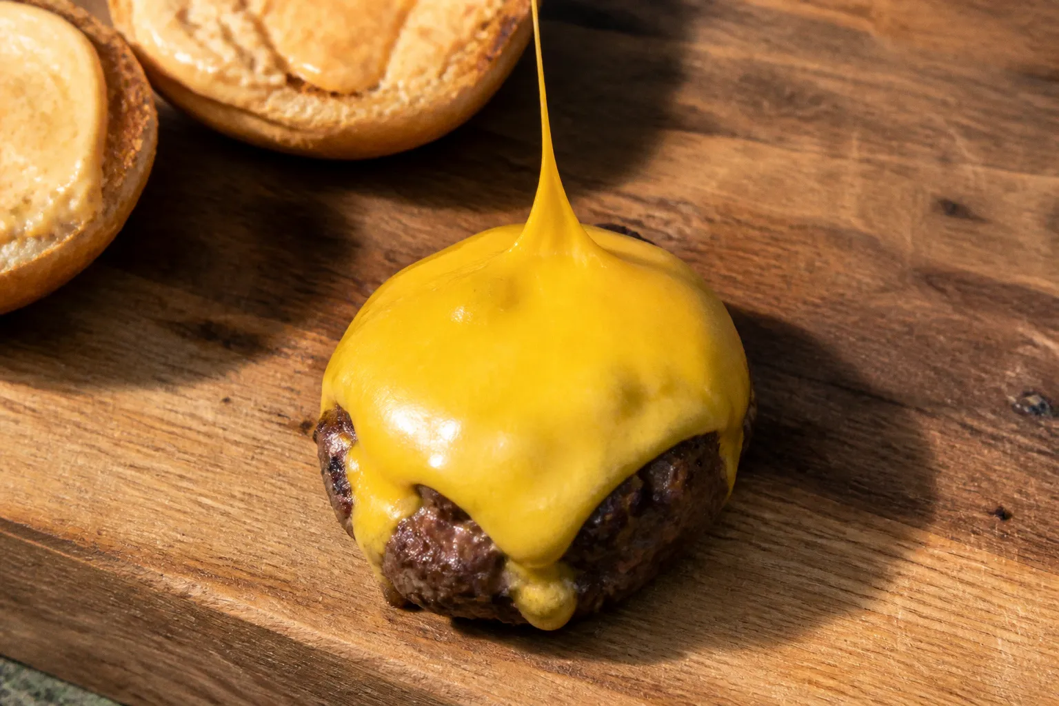 Quel fromage pour un burger maison : le verdict des experts