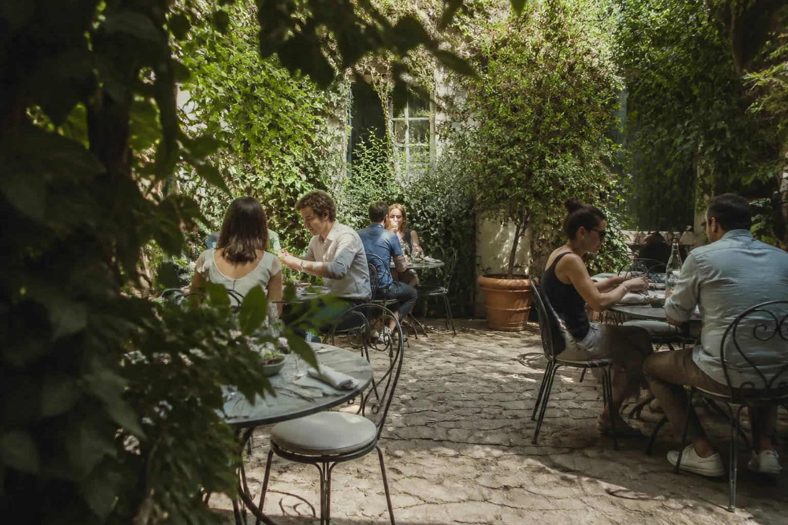 Restaurants avec terrasse cachée à Paris : le verdict sur nos adresses